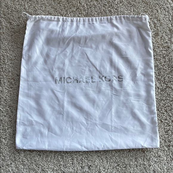 CLEAN MINT MICHAEL KORS BLACK BACKPACK TRAVEL EVERYDAY USE BAG - Picture 14 of 16